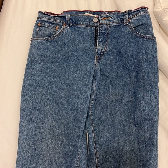 Levi’s Relaxed Boot Cut Jeans - Size 10/11 - Picture 6 of 11